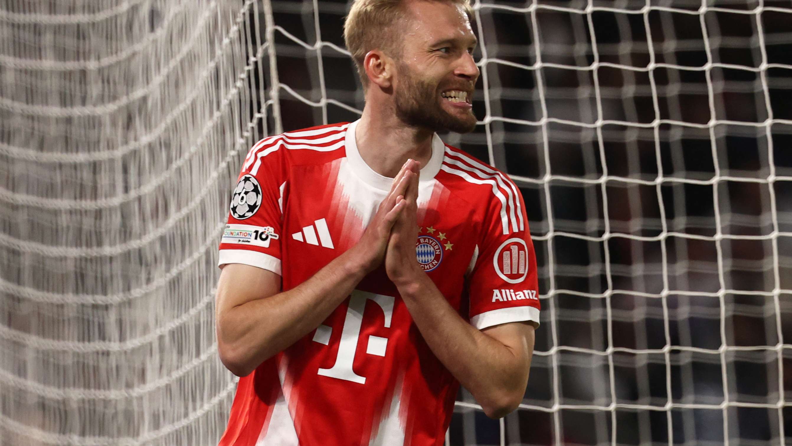 "Absolutely no contact": Laimer speaks about Bayern contract extension  