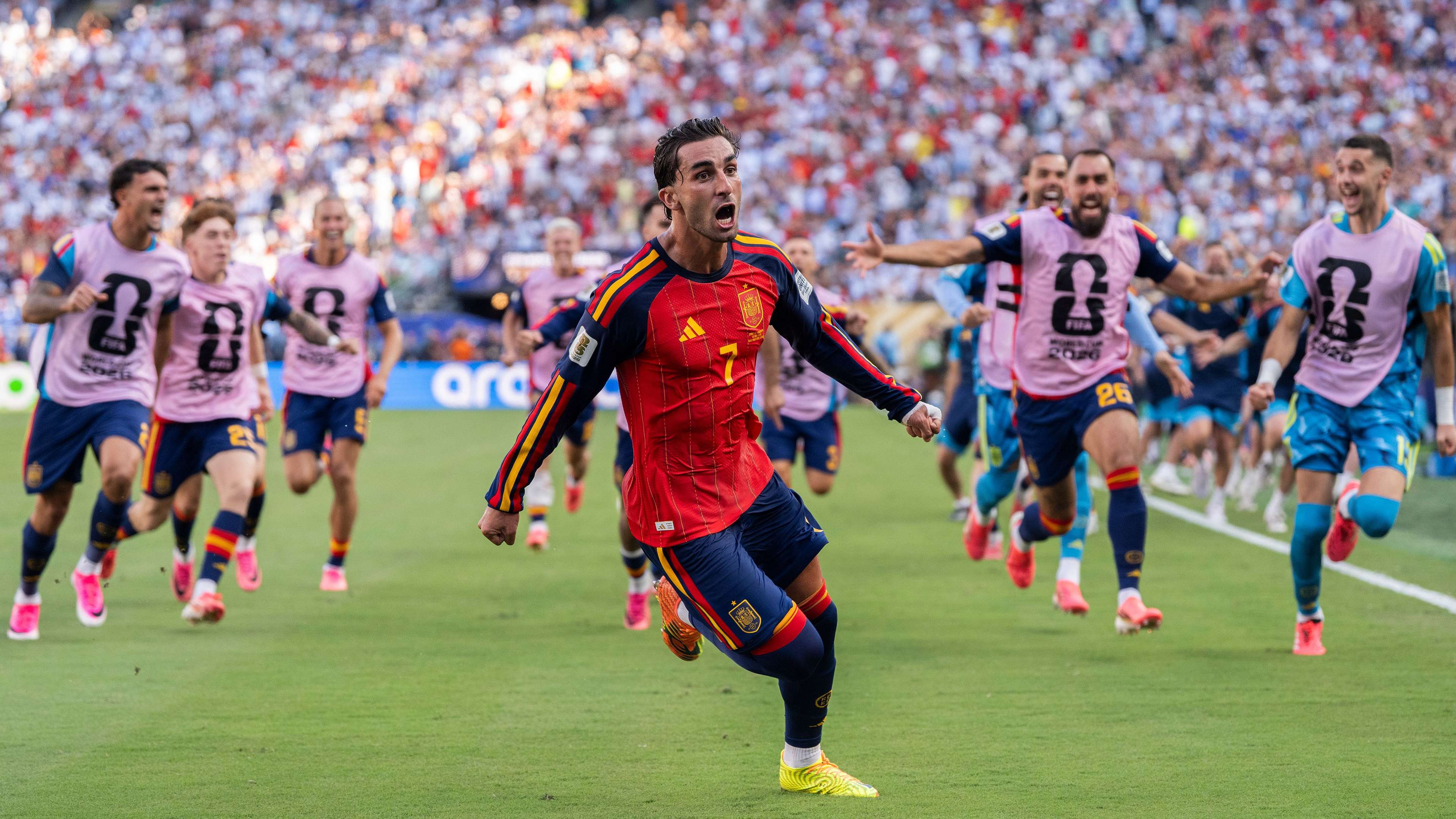 Did Ferran Torres mock Trump? The player settles the debate  