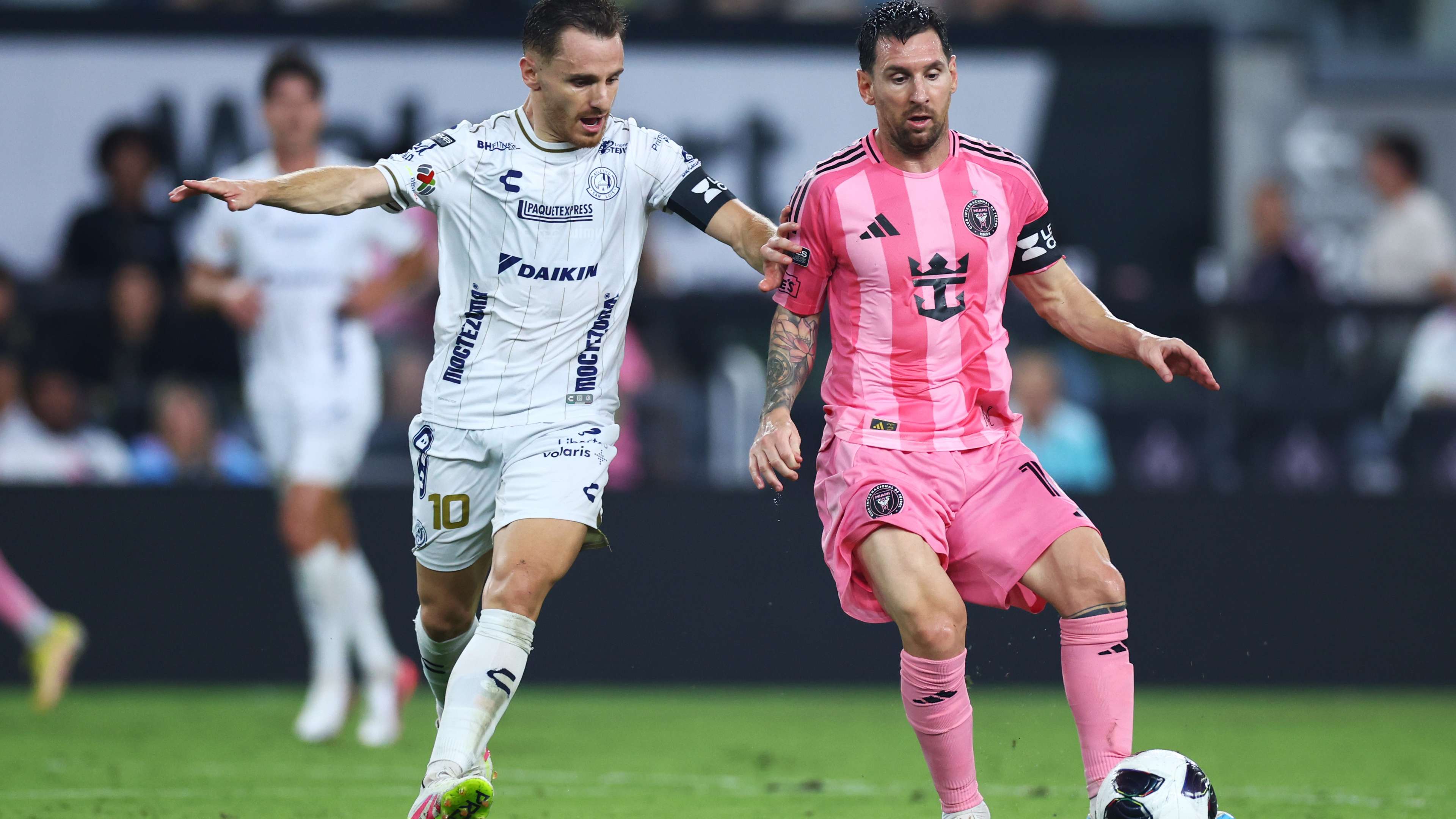 In video: Messi returns in style after the World Cup: a brace and a historic record in Inter Miami's win  