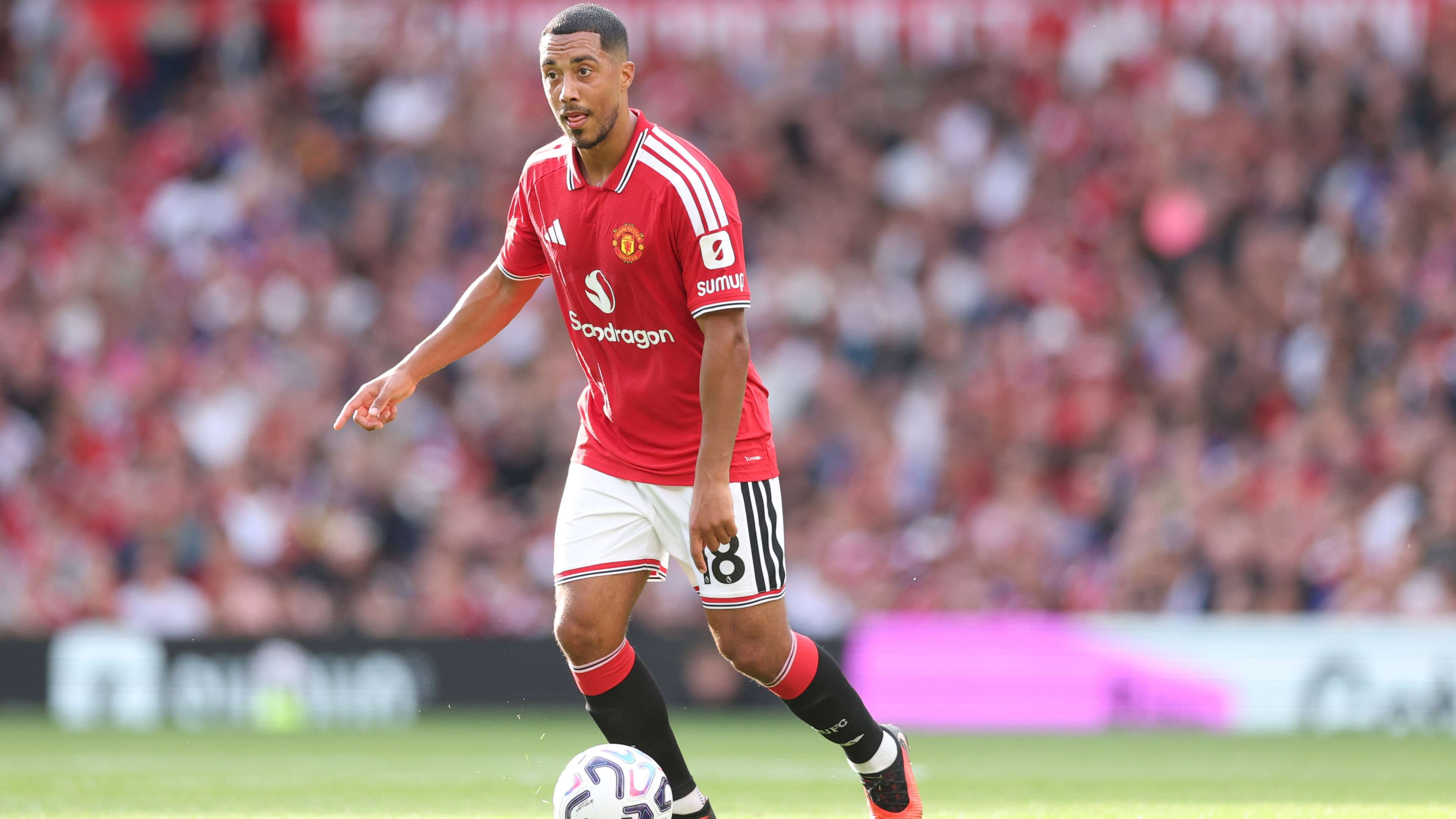 Tielemans criticises Manchester United's performance: we were lax in the derby  