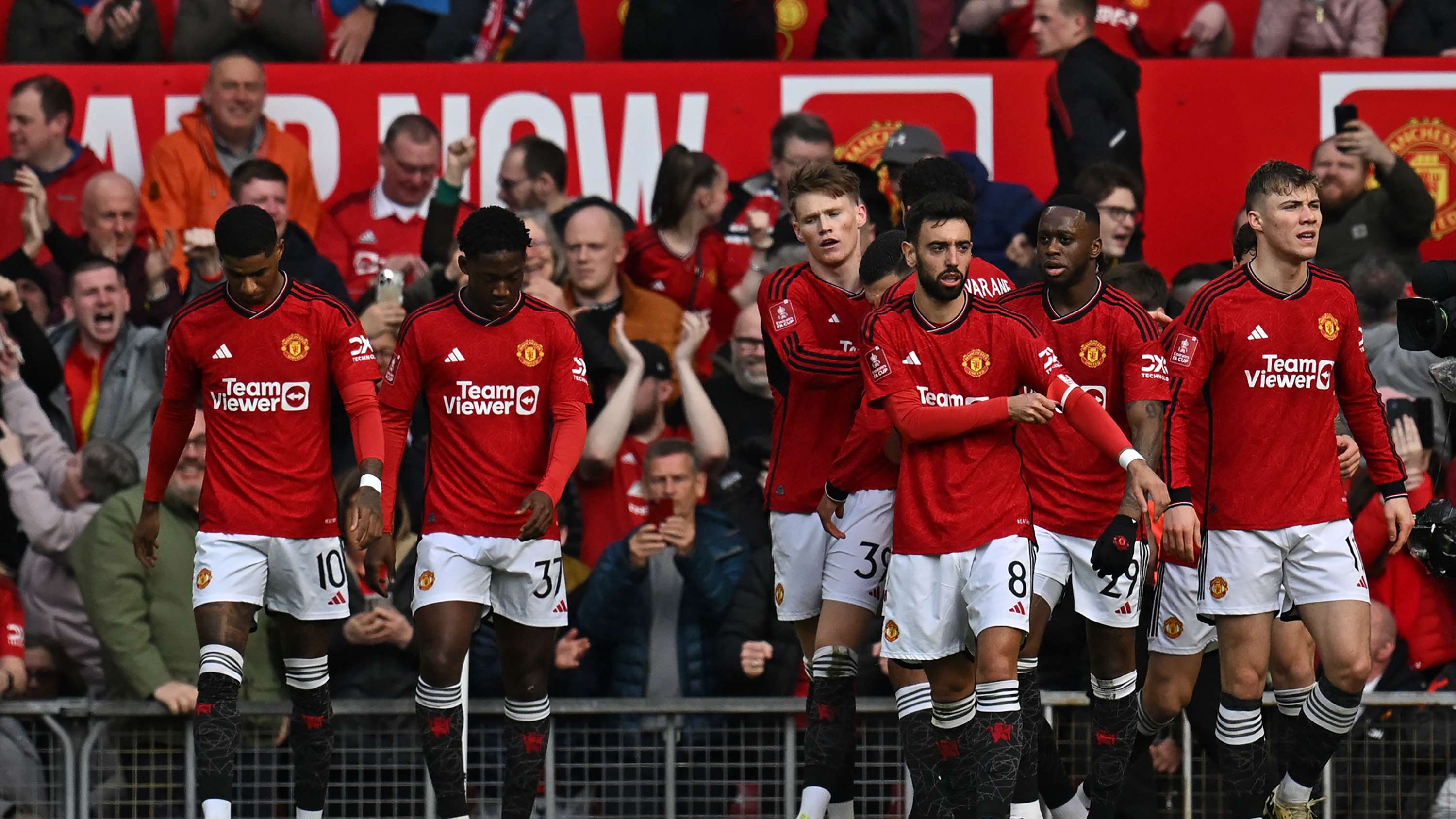Manchester United want to re-sign player they let go for thirty million euros  