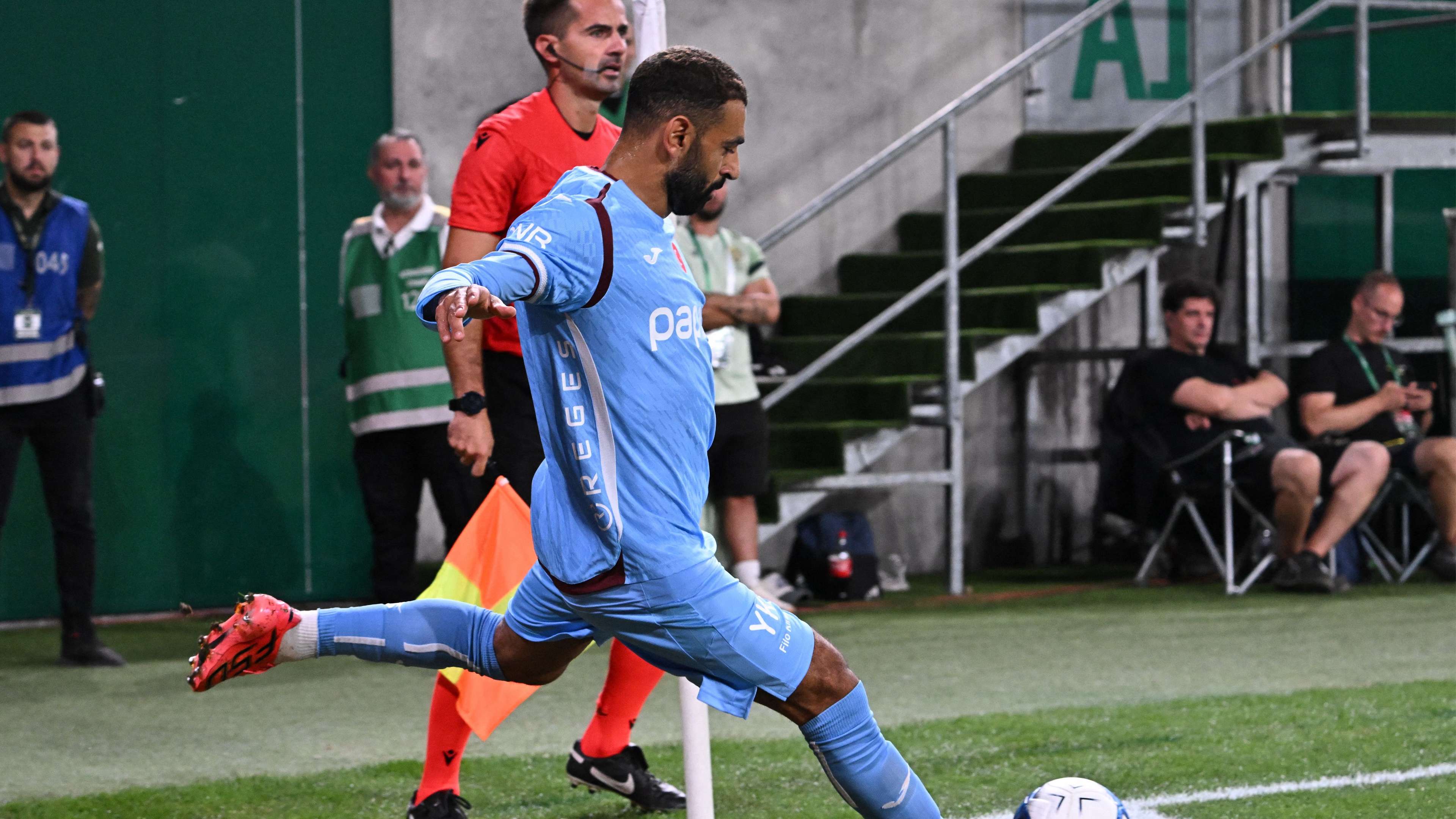 Salah embarrasses Hossam Hassan and the Football Association with a surprise official move  