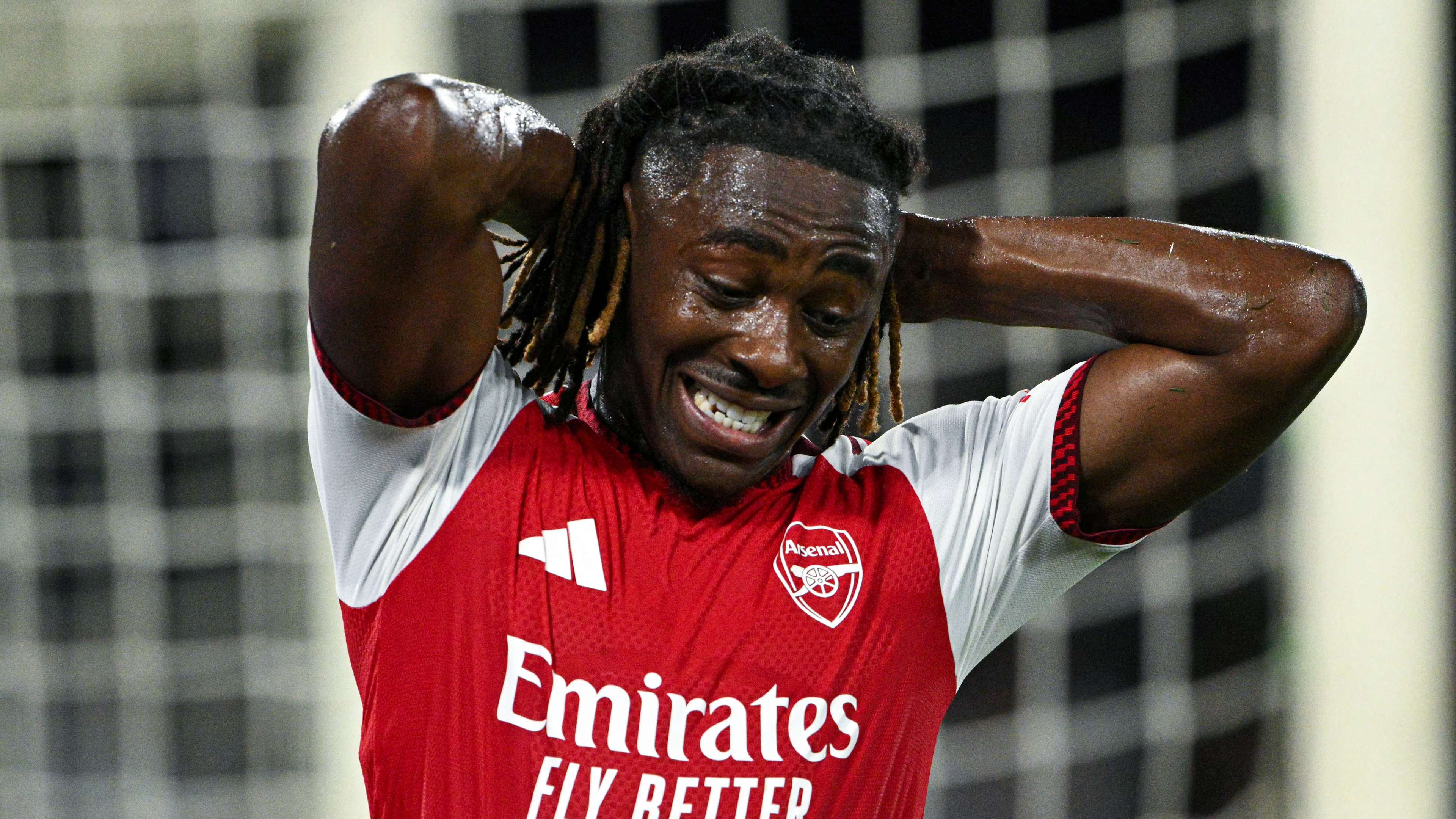‘Devastated’ - Wright issues chilling warning to Eze after ruthless Arteta sub  