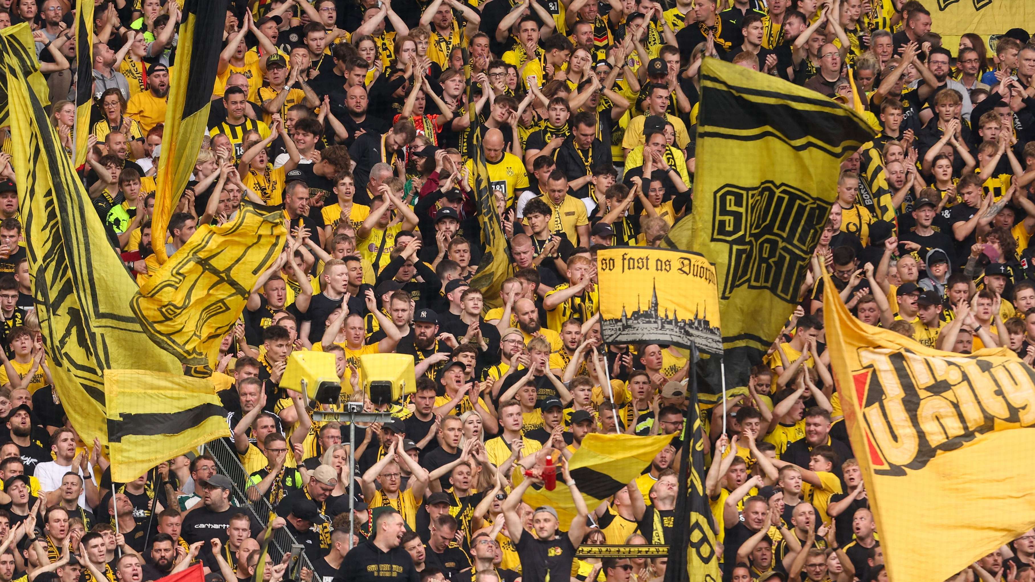 Borussia Dortmund launches initiative to reward fans who give up their phones at the stadium  
