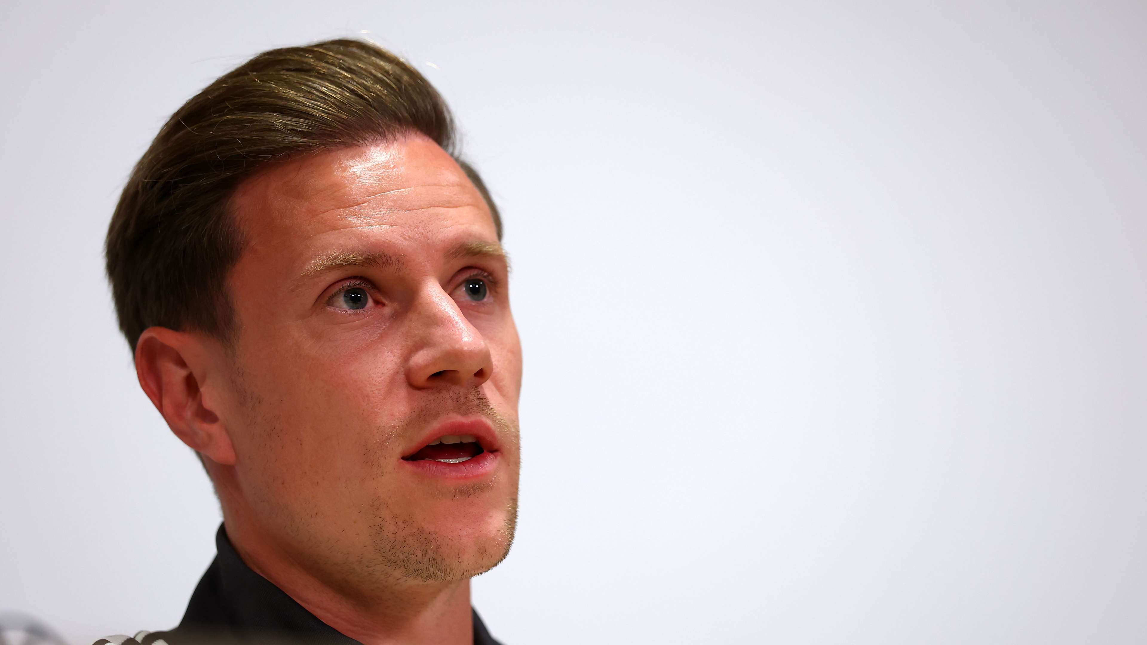 After being compared to a waxwork: Ajax coach defends Ter Stegen  