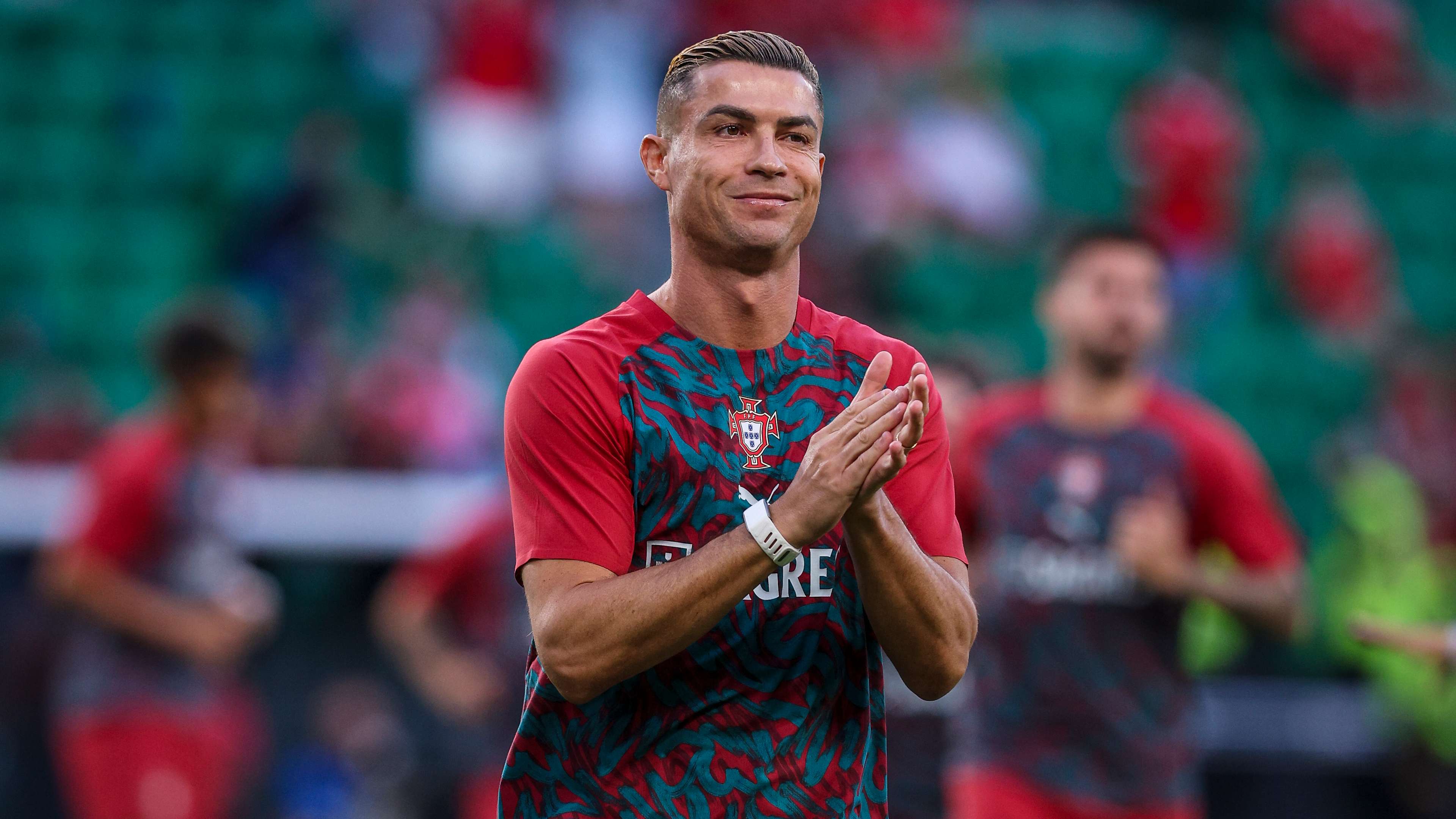 Ronaldo takes a hilarious swipe: 'Stop with the Botox, you look like an apple'  