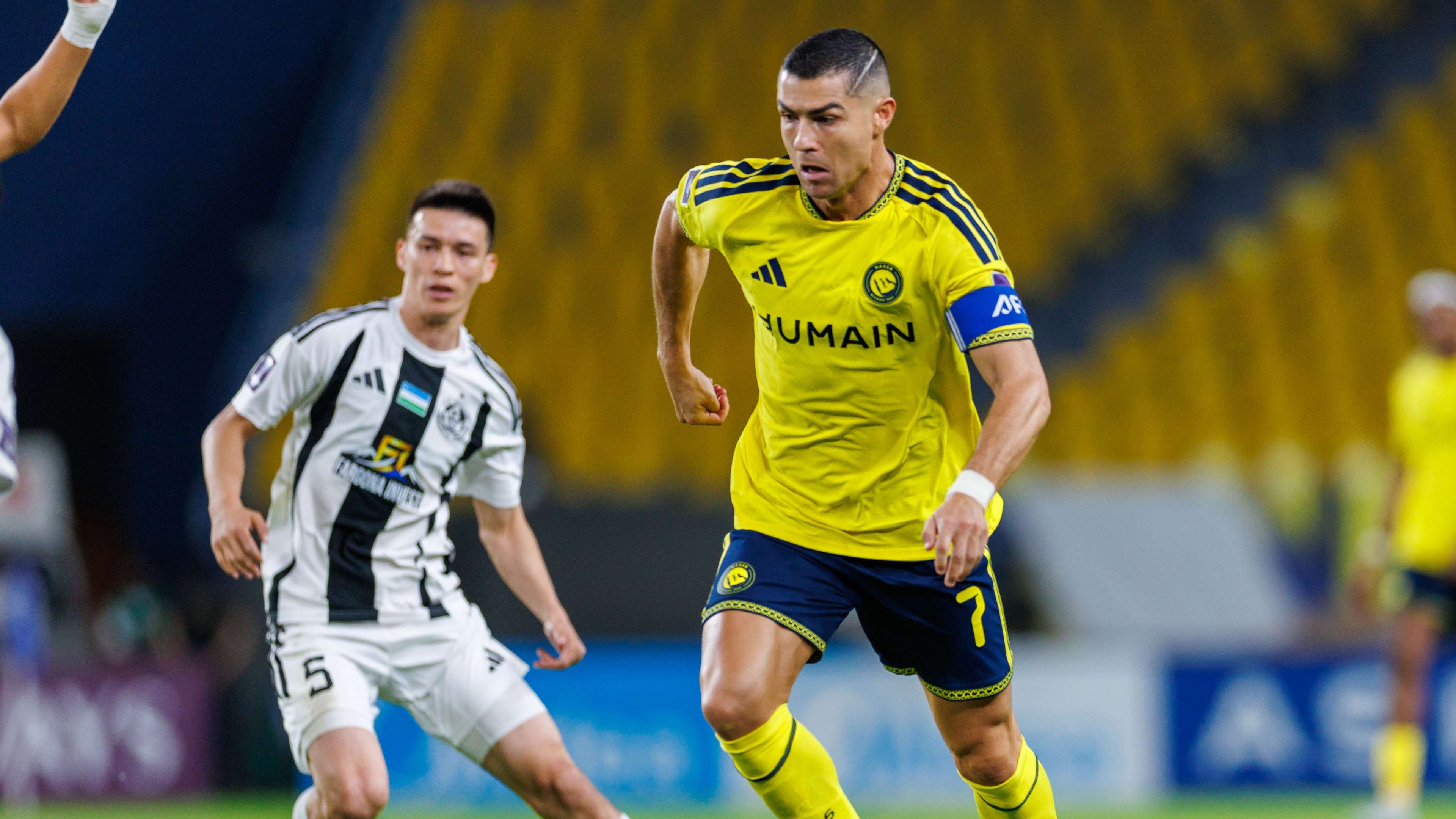Ronaldo leads Al-Nassr's attacking force against Neom: one crisis haunts Postecoglou  