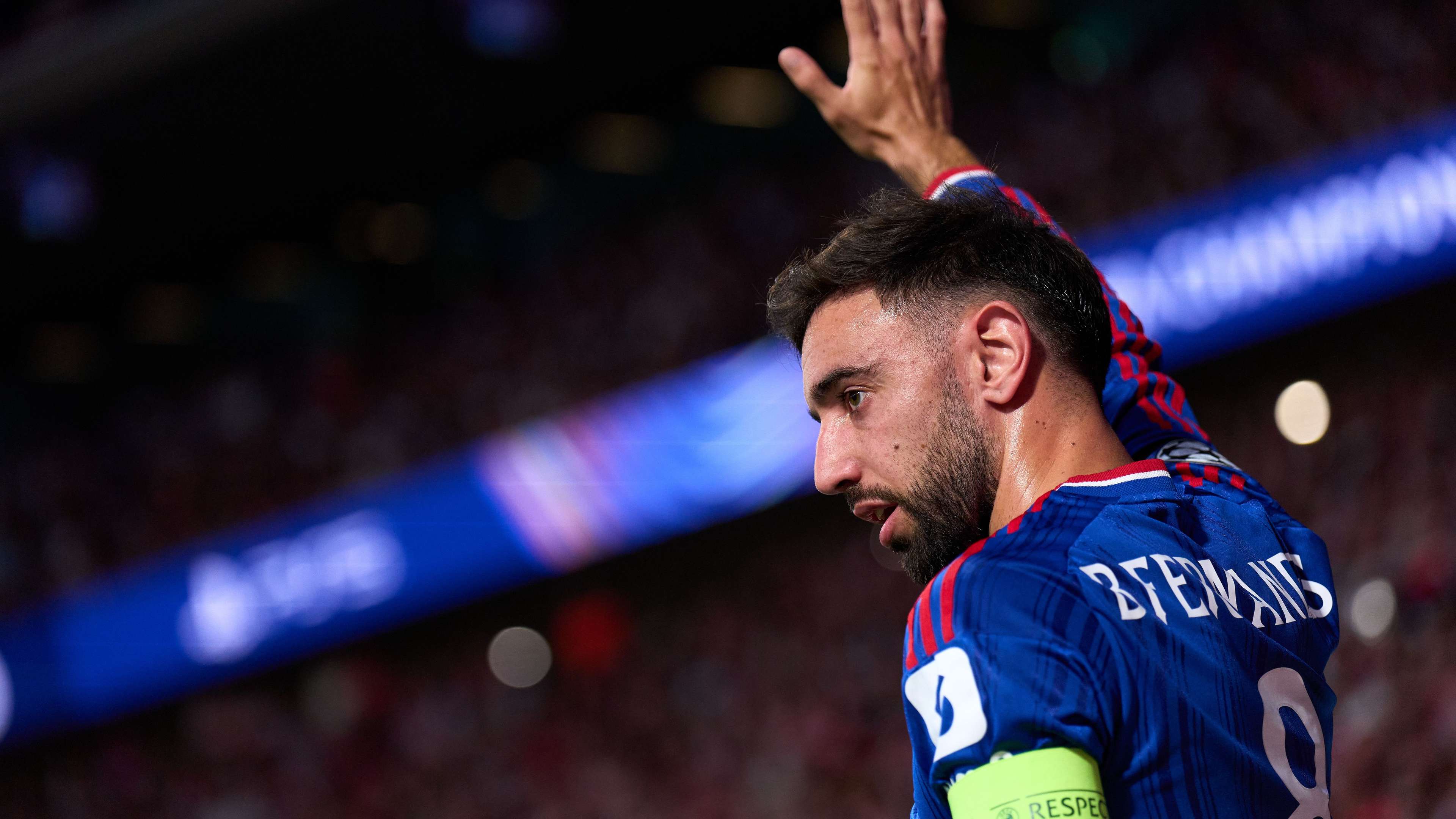 Signs of a sad ending at Old Trafford: did Fernandes regret rejecting Al-Hilal?  
