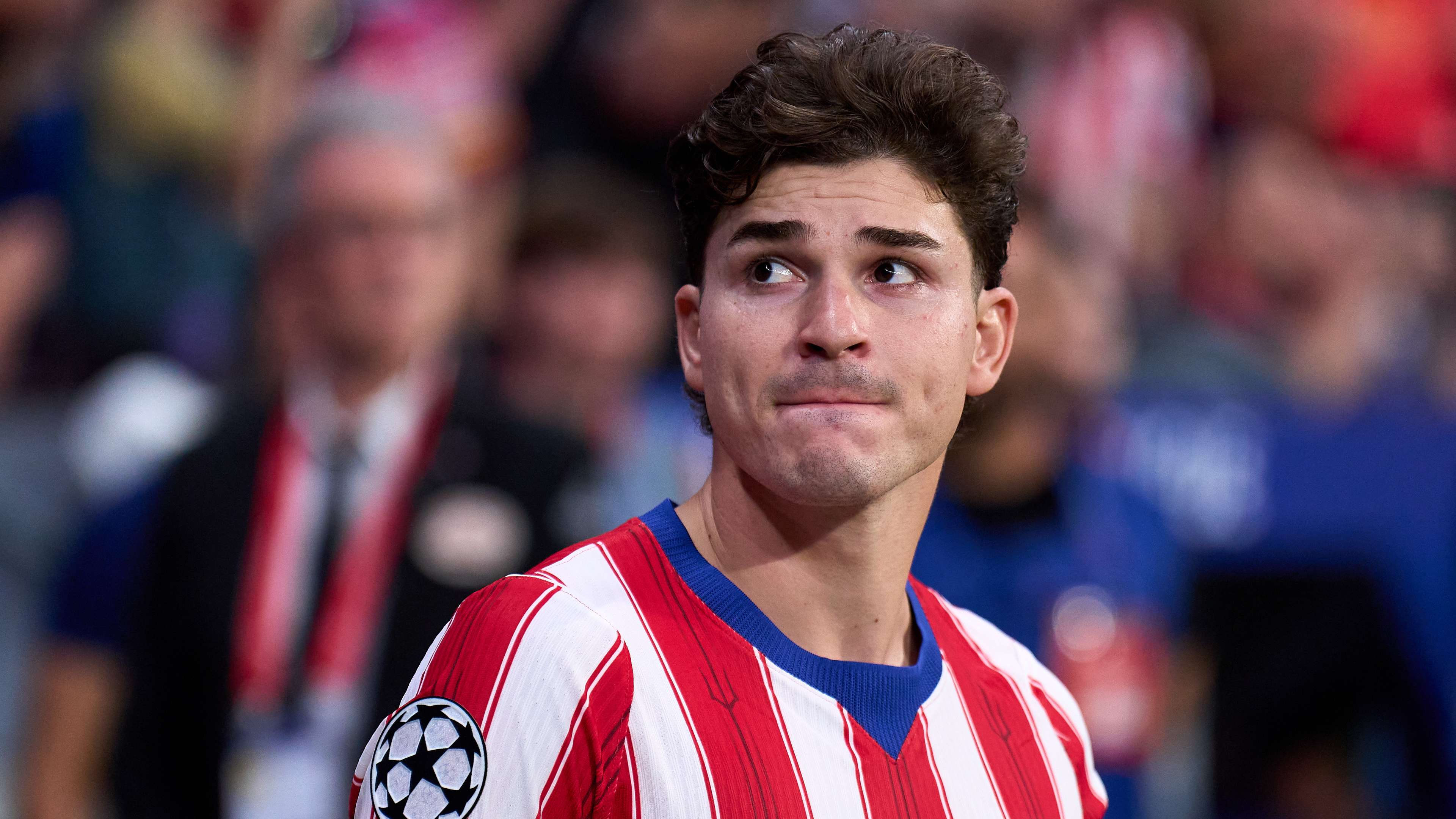 Alvarez's move strikes fear into Arsenal after Barcelona gain the upper hand  