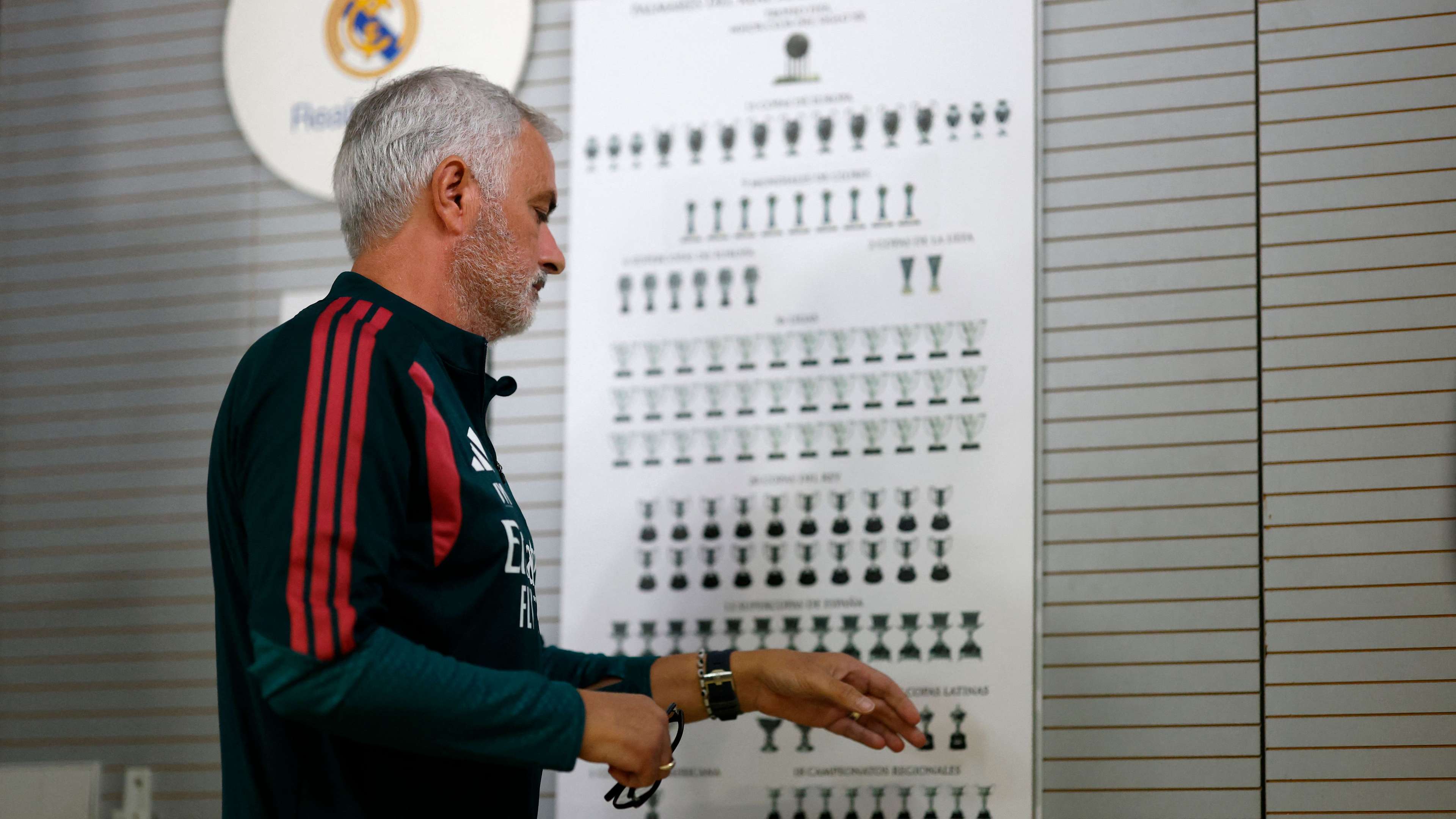 Mourinho prepares a surprise for Barcelona: an unexpected gamble in Real Madrid's line-up  