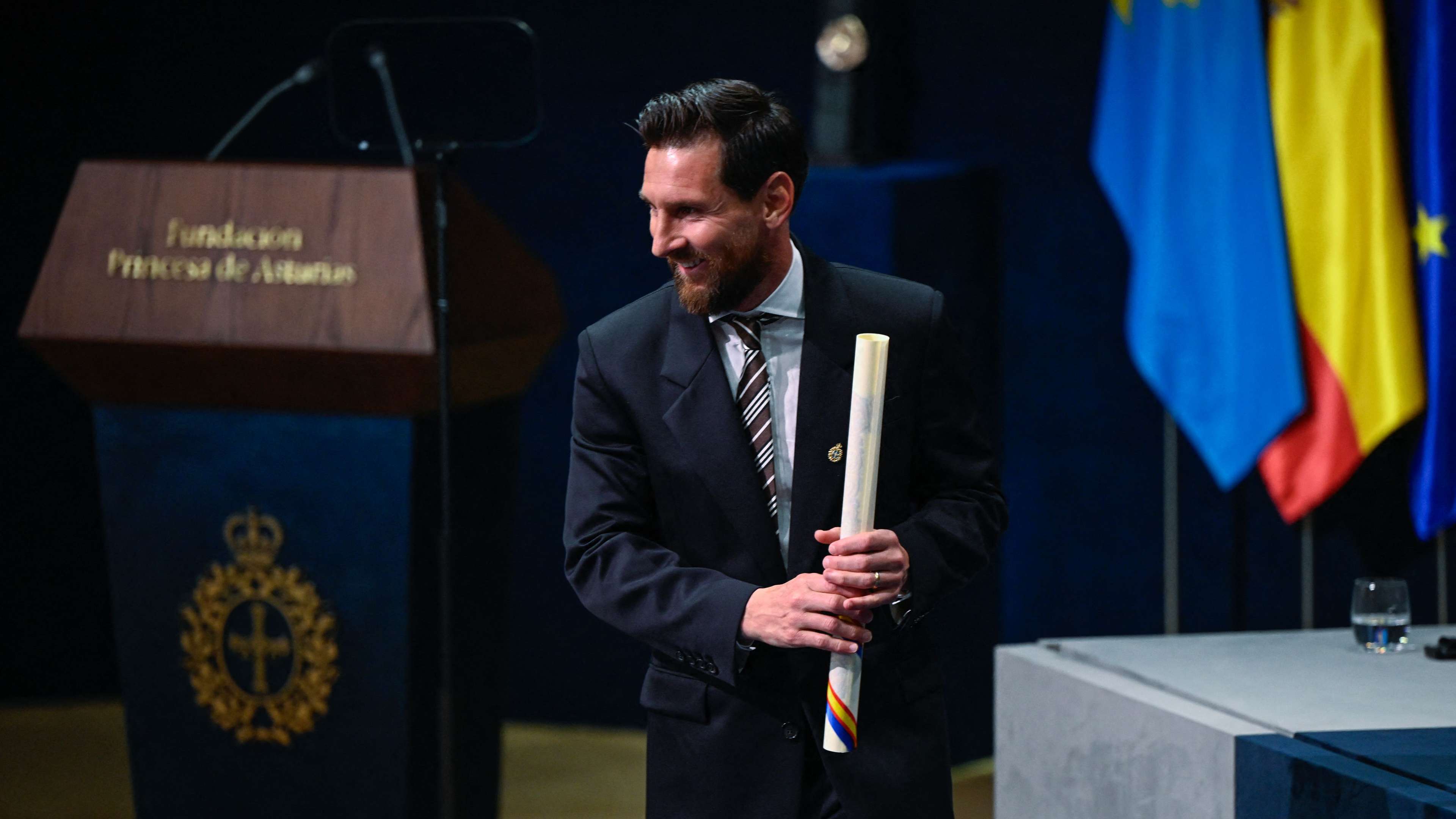 In video: Princess Leonor presents Messi with an exceptional award in front of the King of Spain: he turned the exceptional into routine  