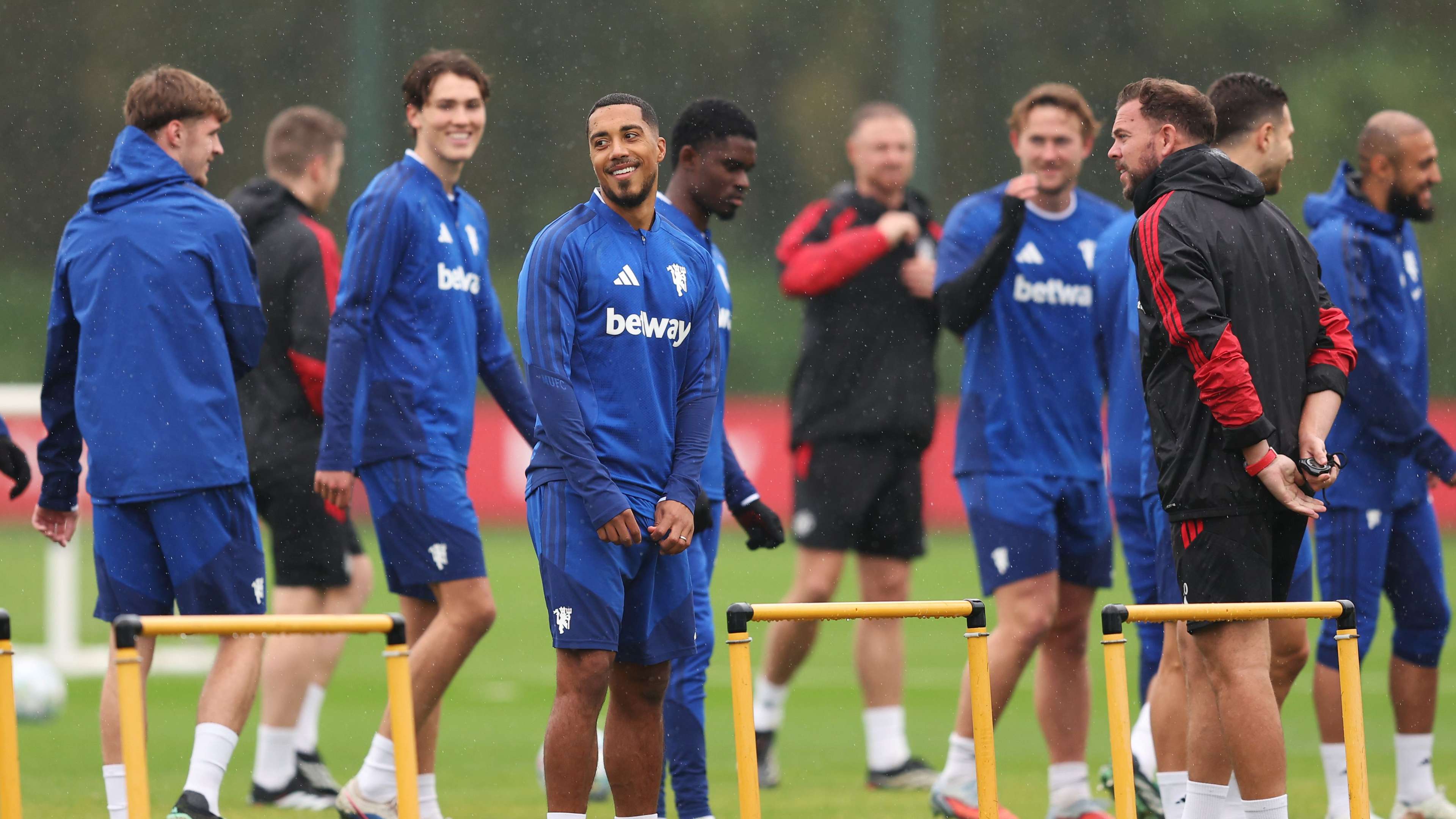 Utd injury update: Six stars miss training before Como  