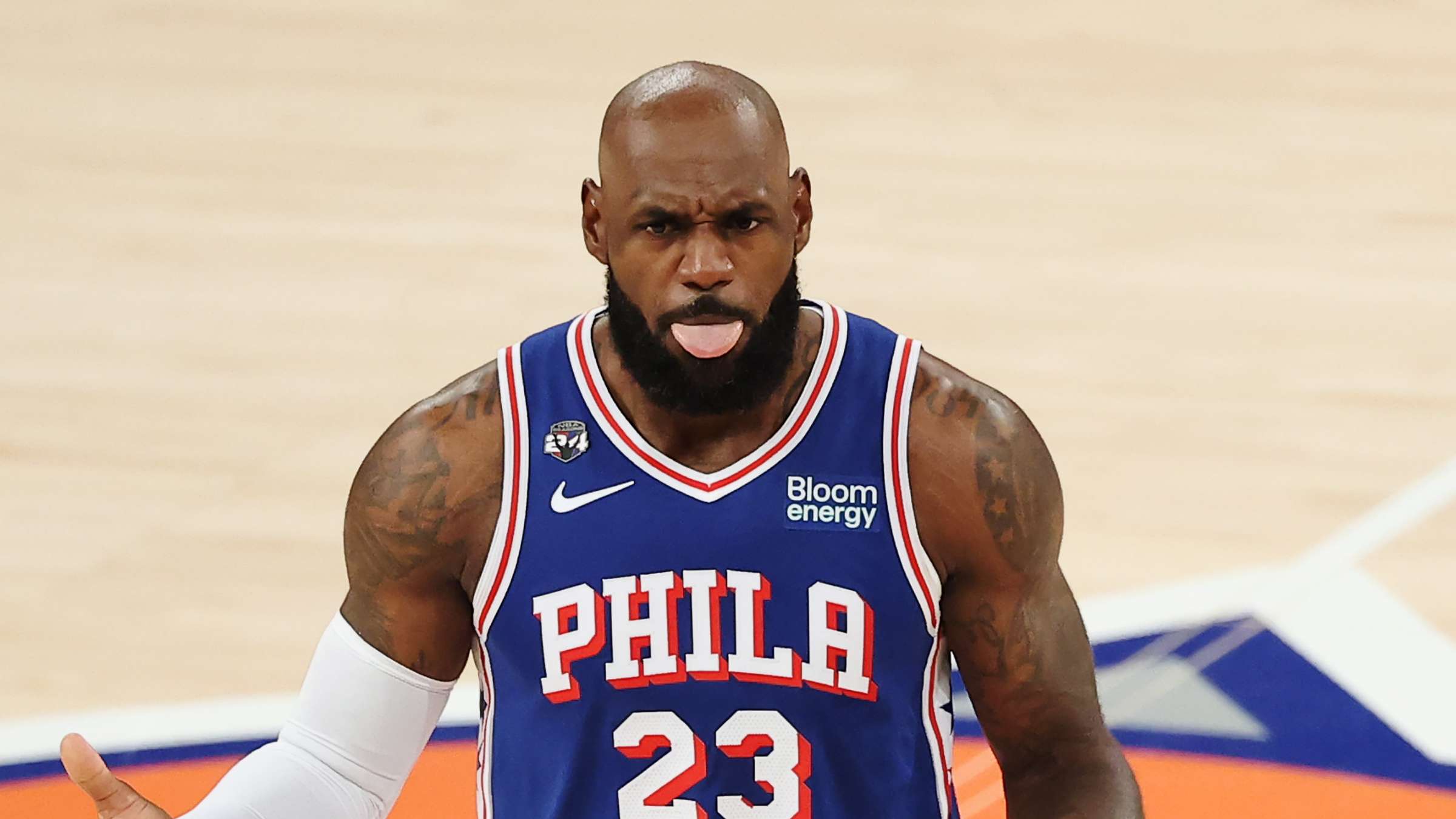 LeBron James responds to Trump's attack with biting sarcasm  