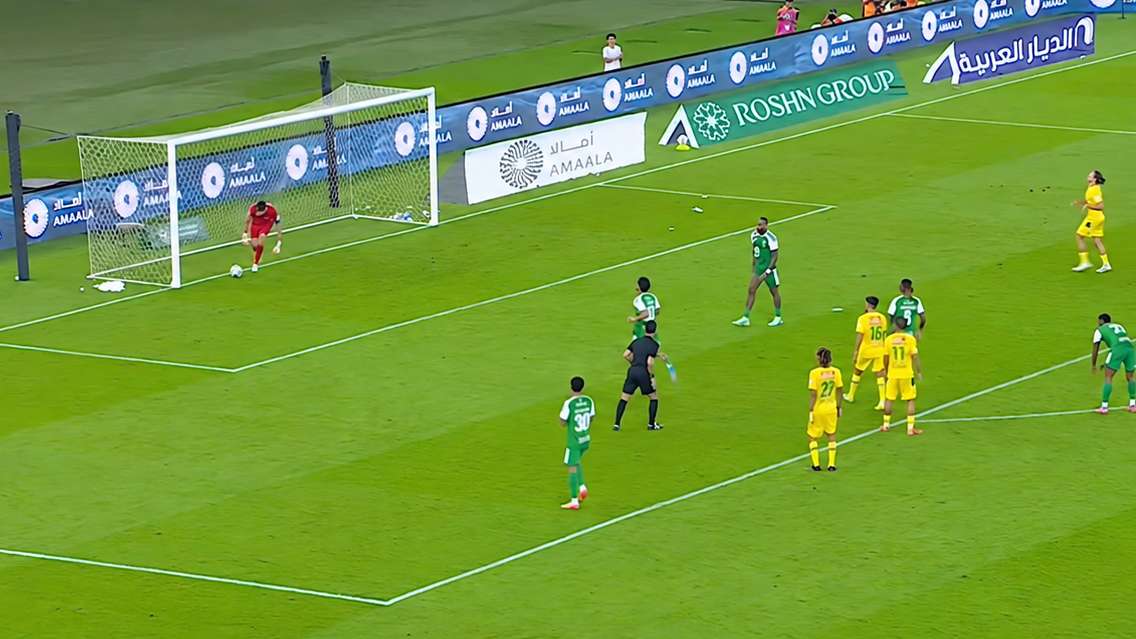 ‘Best penalty taker on earth’ goes global with bizarre new penalty  