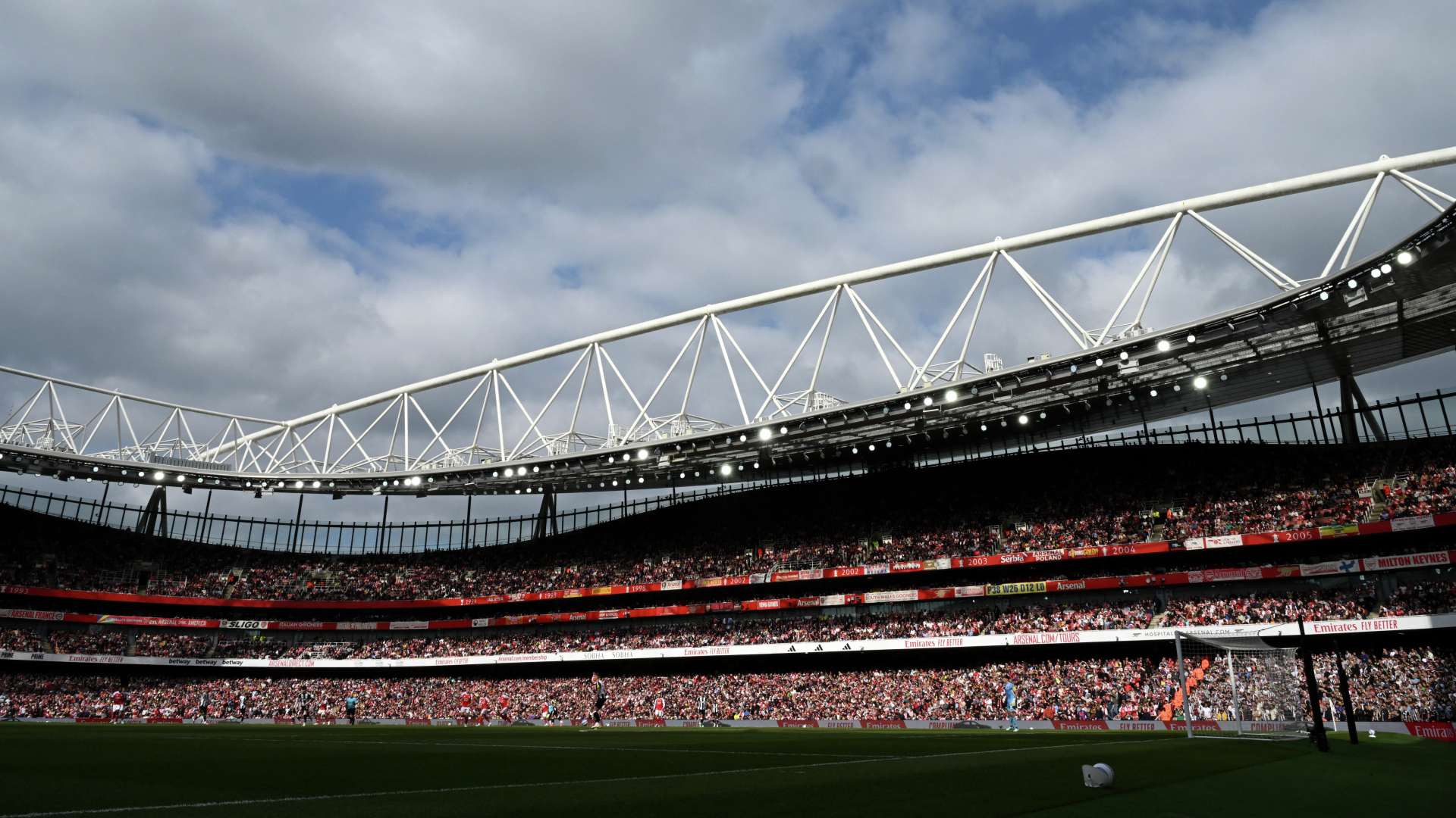 Arsenal rule out major Emirates Stadium expansion  