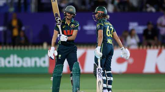 Australia limp to two-wicket win after Perry's fiery fifty  